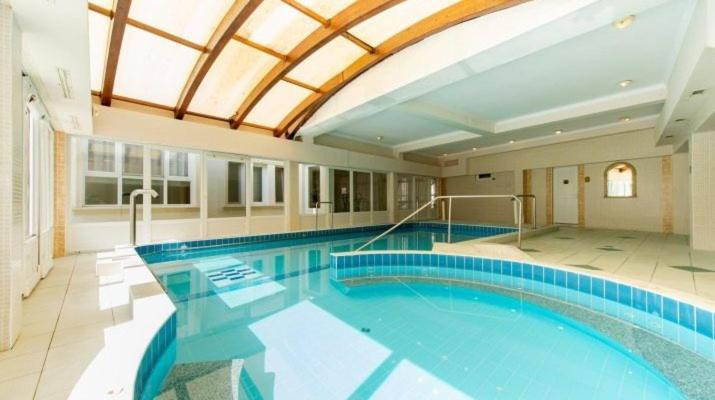 Aqua Blue 3*